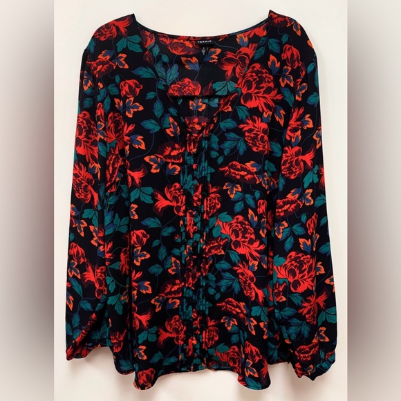 Torrid Bundle of 2 Georgette Pintuck Long Sleeve Button-Front Blouses Size 4/4X - Picture 3 of 7